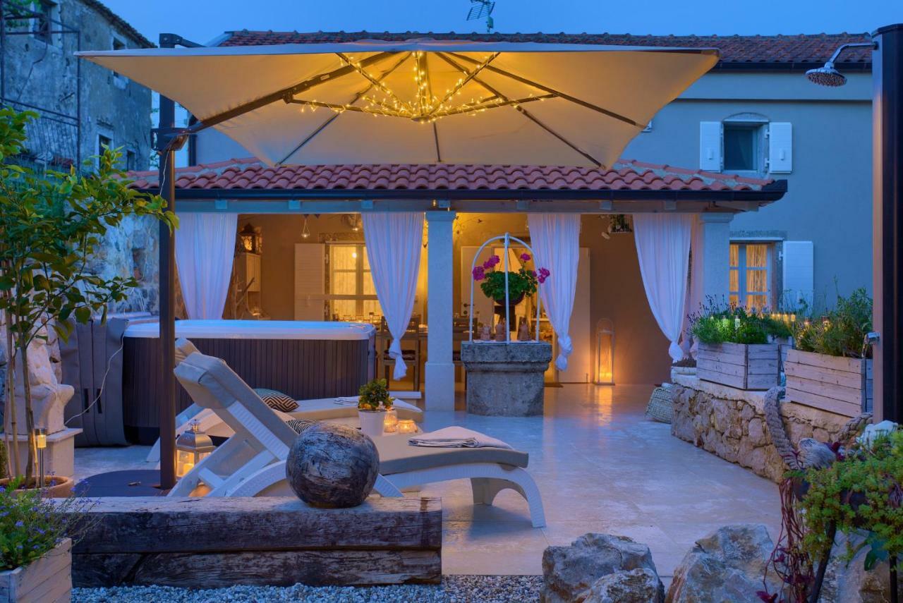 White Cottage Heritage House Cizici Ngoại thất bức ảnh